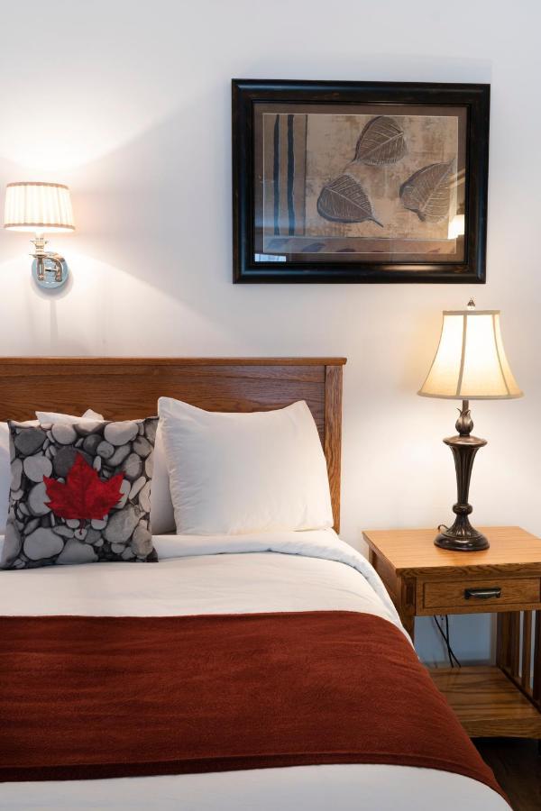 Schott'S Lake Conference & Resort Sundre エクステリア 写真