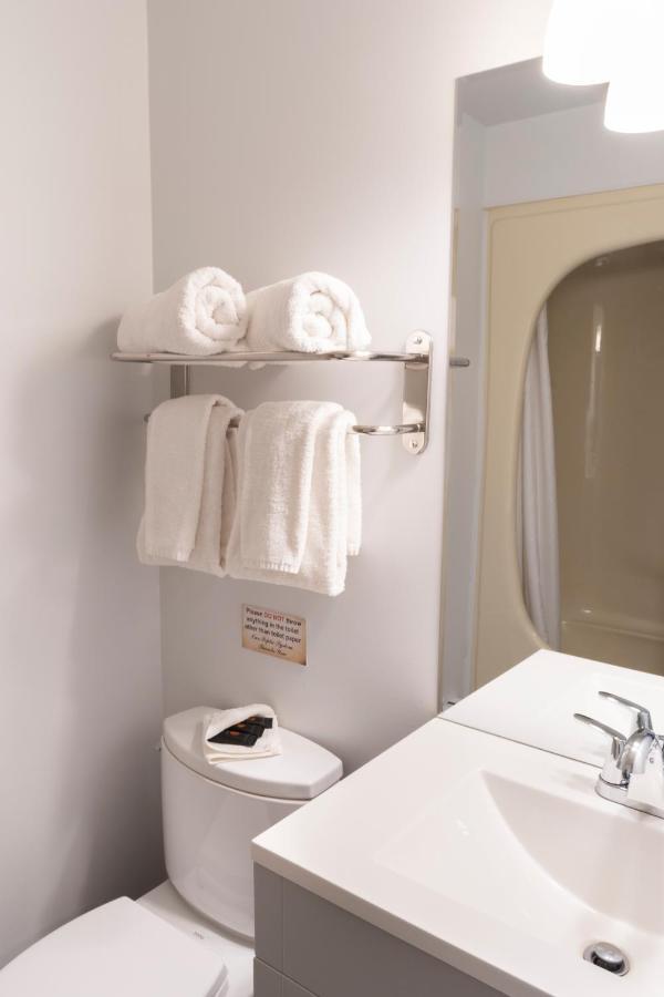 Schott'S Lake Conference & Resort Sundre エクステリア 写真